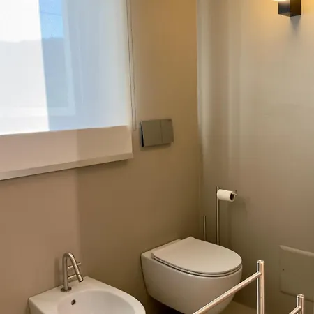 Trul Lo Πανσιόν